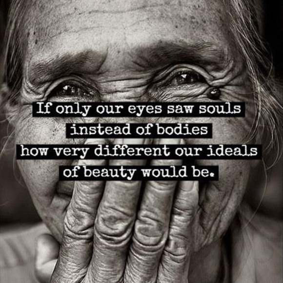 MEET YOUR POSHER - Picture 3 of 8